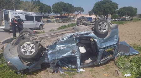 İzmir'de feci kaza: 3 ölü, 4 ağır yaralı