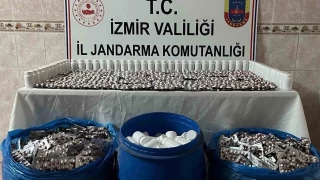 zmir'de uyuturucu tacirlerine operasyon: 87 pheli yakaland