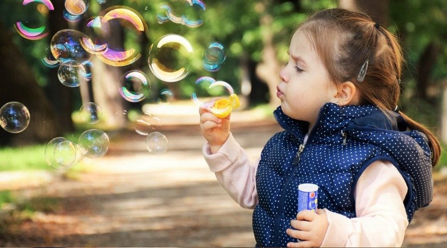 İzmir'de zam şampiyonu çocuk elbisesi