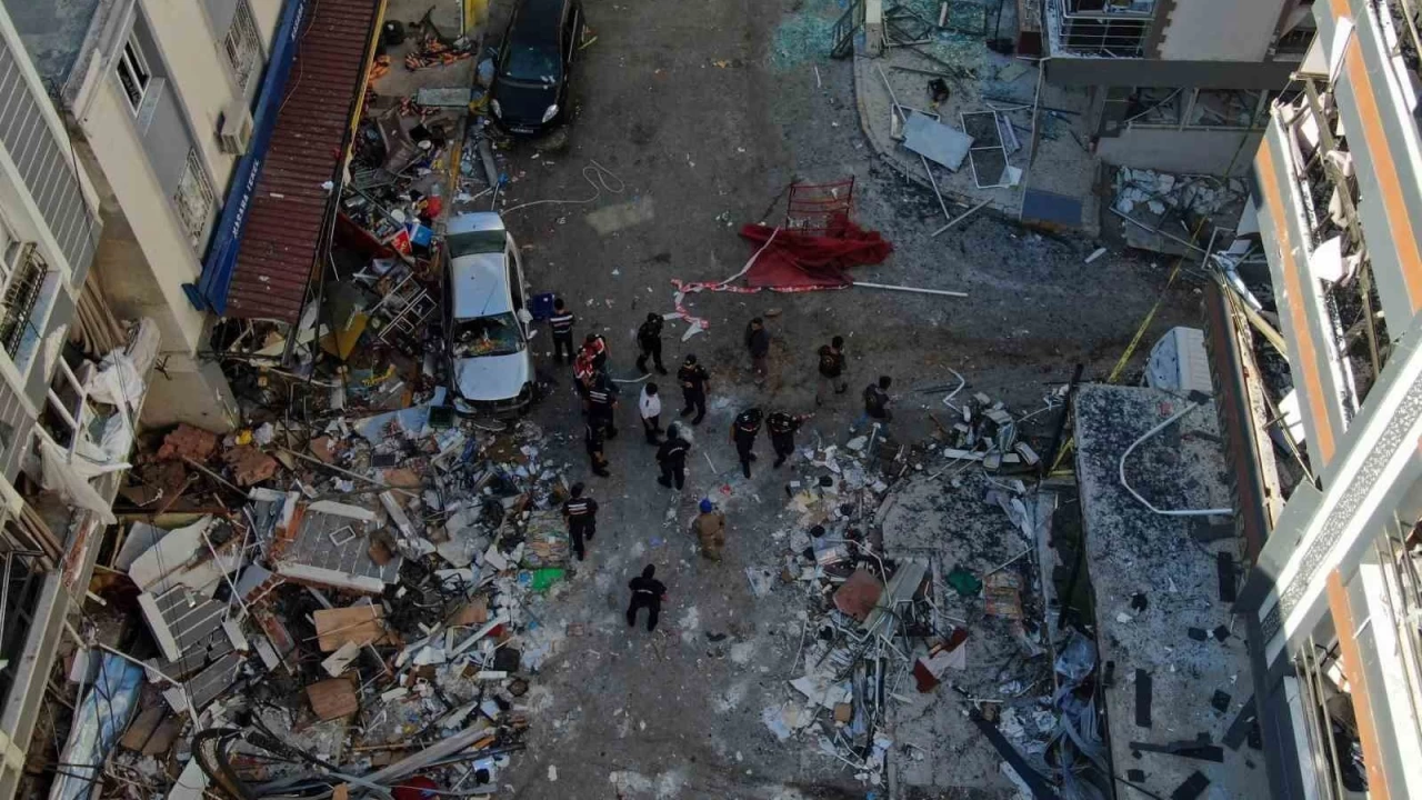 �zmir'deki patlamayla ilgili bilirki�i raporu haz�rland�