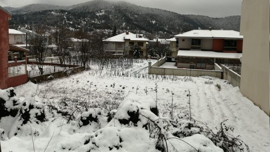 İzmir'in yüksek kesimlerinde karla mücadele başladı