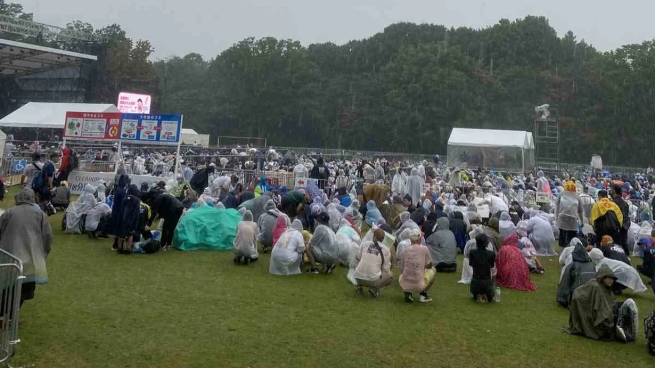 Japonya'da konser alanına yıldırım düştü: 9 yaralı