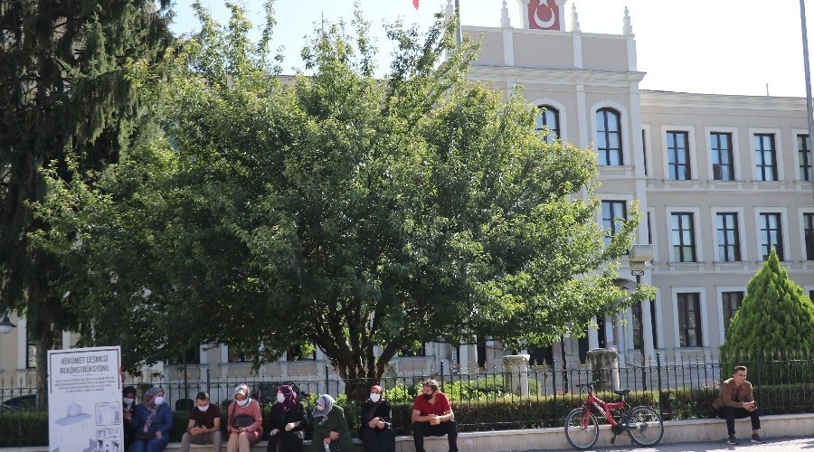 Kaçak işletmelere yıkım kararı