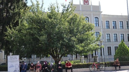 Kaçak işletmelere yıkım kararı
