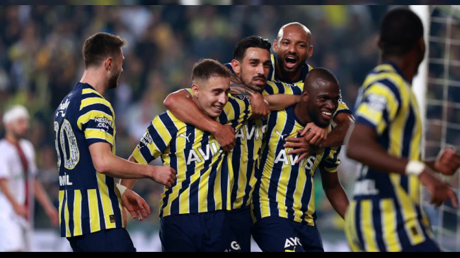 Kadıköy'deki gol düellosunu Fenerbahçe kazandı
