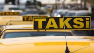 Kadn mterilerini darbeden taksi ofr trafikten men edildi
