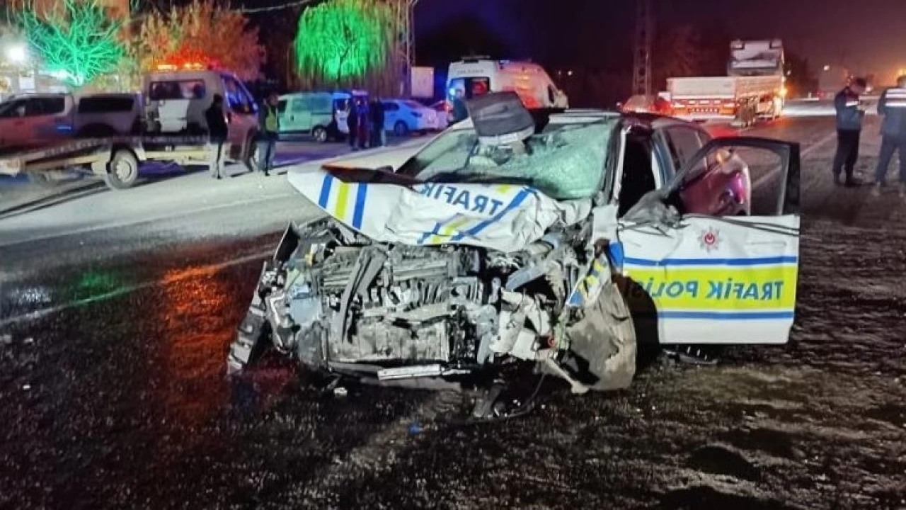 Kahramanmaraş'ta trafik kazası: 1 ölü, 2'si polis 3 yaralı