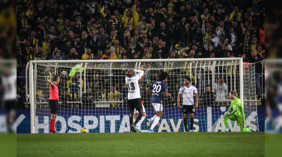 Kanarya derbi galibiyeti istiyor