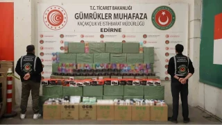 Kap�kule'de milyonluk ka�ak e�ya operasyonu