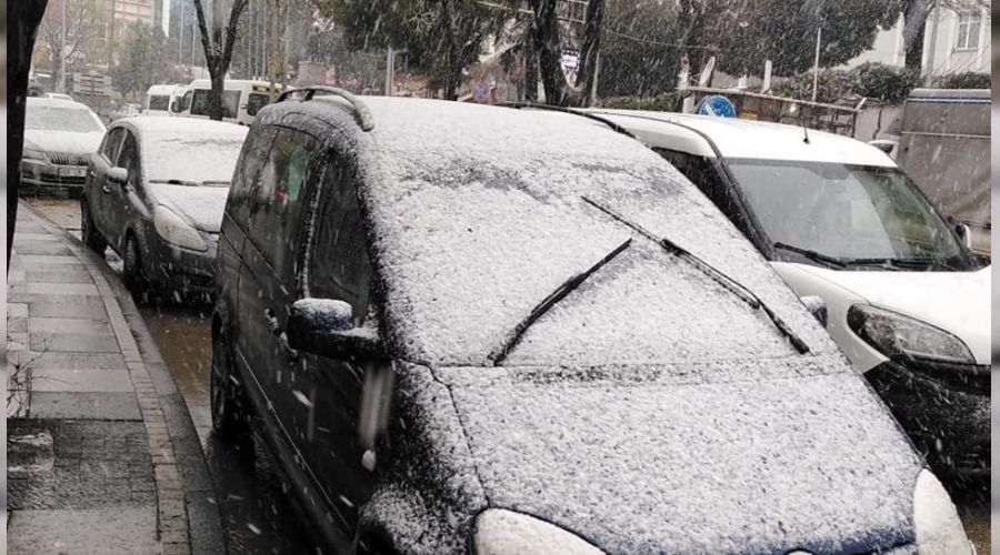 Kar yağışı İstanbul'un kapısına dayandı