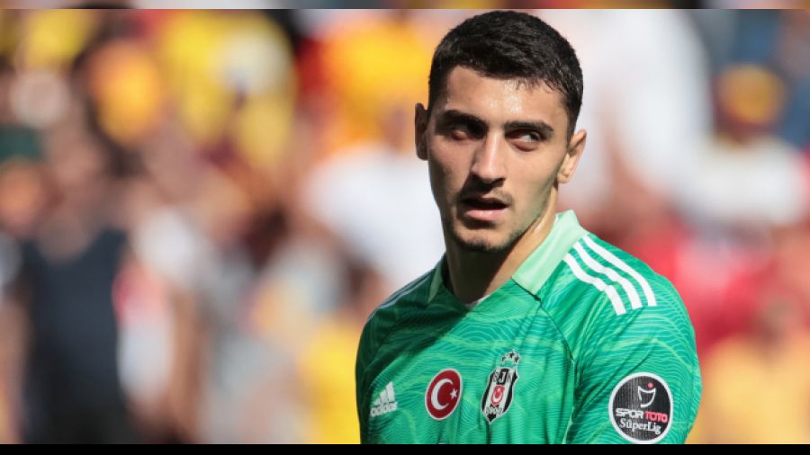 Karagümrük, kaleci Emre'yi kiraladı