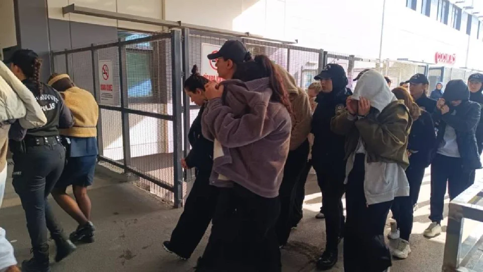 Kataloglu üreme şebekesine darbe: 8 tutuklama