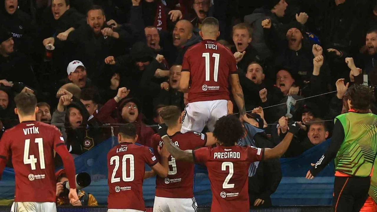 Kayserispor, Arnavut forvet Tuci ile s�z kesti