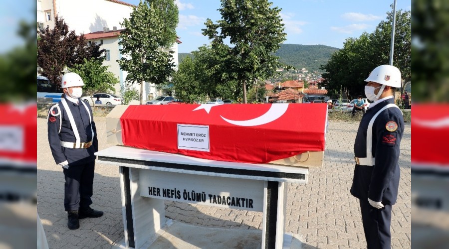 Kazada hayatını kaybeden asker toprağa verildi