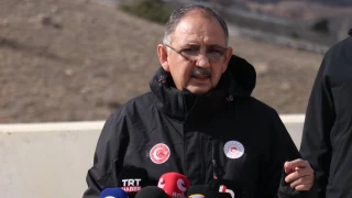 Kazanın 9. gününde İliç'e giden Çevre Bakanı Özhaseki: Özür dilemem gerekiyorsa dilerim