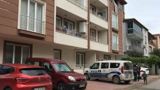 Kendisinden haber alınmayan kadın evde ölü bulundu