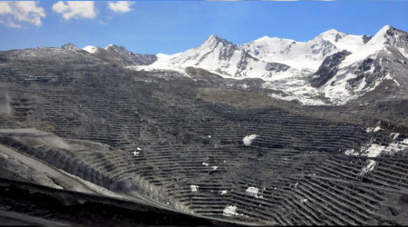 Kırgızistan altın madenini Kanadalı şirketten geri aldı