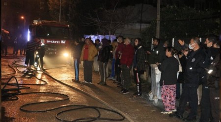 Kısıtlamayı hiçe sayıp yangını izlediler