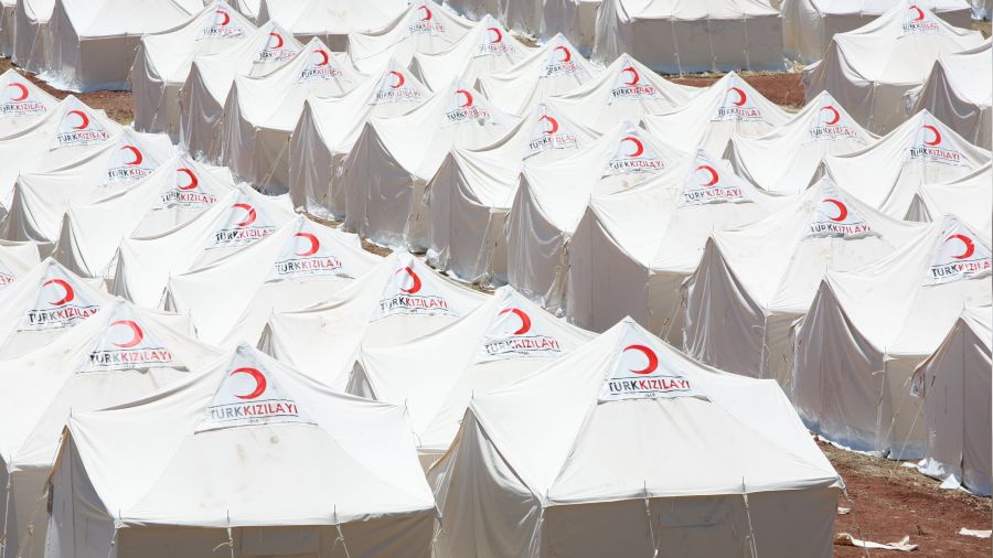 K�z�lay de�il market sanki! 