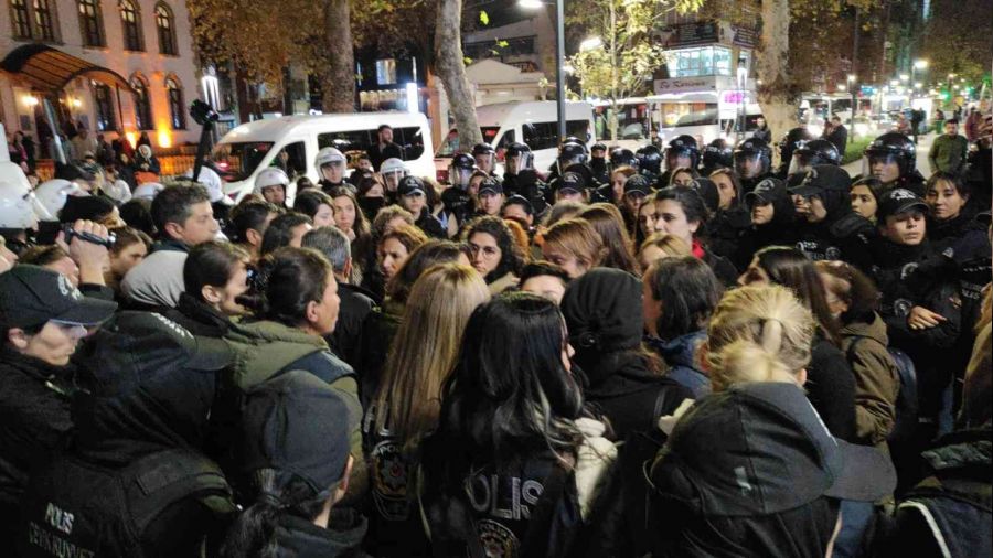 Kocaeli'ndeki yürüyüşe polis müdahalesi