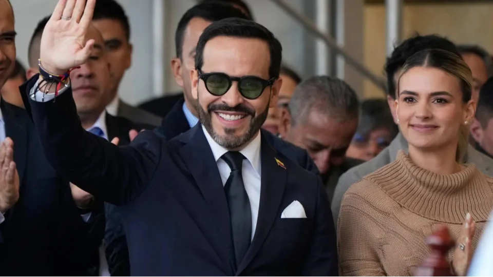 Kolombiya'da yeni y�netim, �srail'e kar�� a��lan soyk�r�m davas�ndaki m�dahillik talebini geri �ekecek
