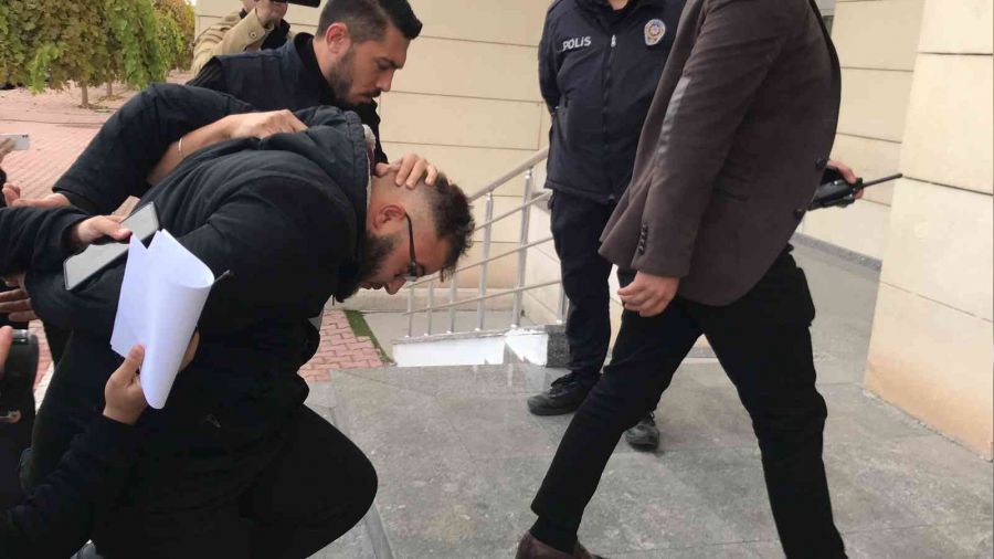 Konya'da hayvana eziyet eden pheliler tutukland