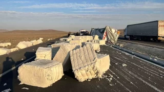 Konya'da tır devrildi: 1 ölü, 1 yaralı