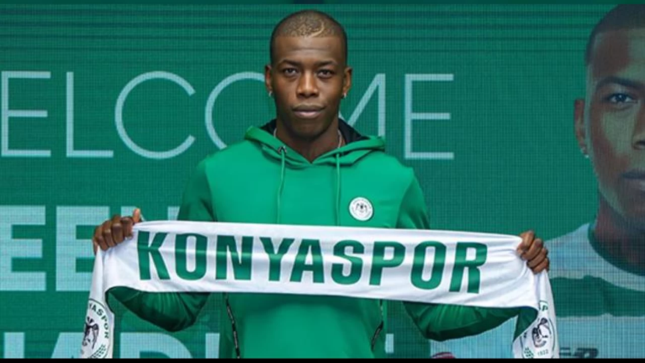 Konyaspor savunmay� g��lendirdi 