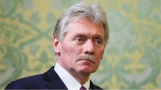 Kremlin S�zc�s� Dmitriy Peskov, Kiev'in tutumu nedeniyle Ukrayna'da bar����l ��z�m konusunda iyimserlik i�in �u anda hi�bir �n ko�ul bulunmad���n� belirtti
