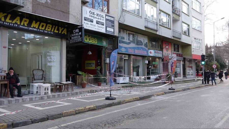 Kuvvetli r�zgar az kals�n faciaya yol a��yordu