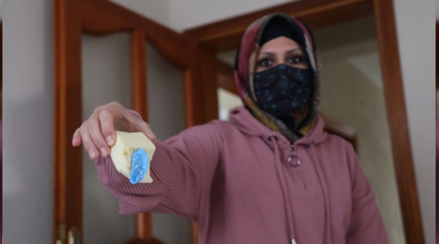 Marketten aldığı peynirin içinden çıkan şoke etti