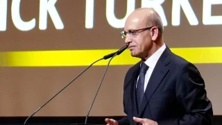 Mehmet Şimşek, Türkiye'nin ekonomisini Almanya'da anlattı: Kredi notumuz artıyor, doğru yoldayız