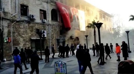 Mersin Büyükşehir Belediyesi'nde patlama