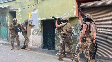 Mersin'de DEAŞ operasyonu: 8 gözaltı