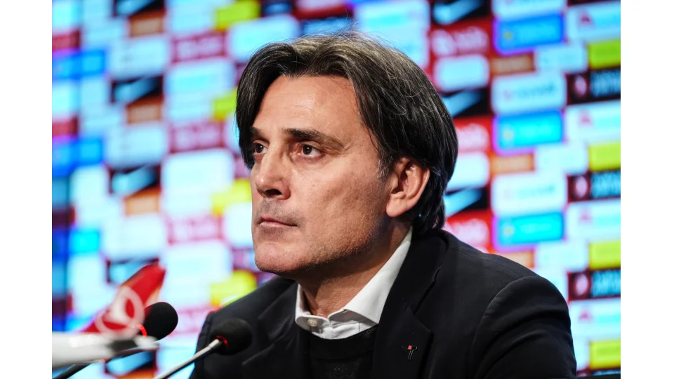 Montella'dan Romanya galibiyeti sonrasında önemli açıklamalar