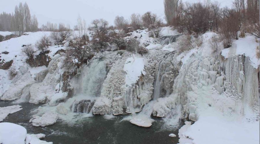 Muradiye �elalesi dondu