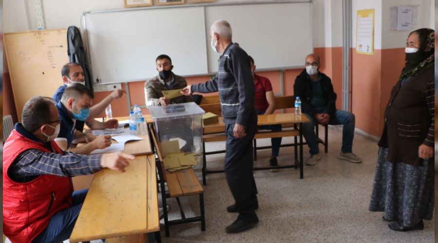 Nide'de 4 kyde muhtarlk seimi yapld