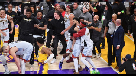Nuggets, tarihe geçerek finale yükseldi