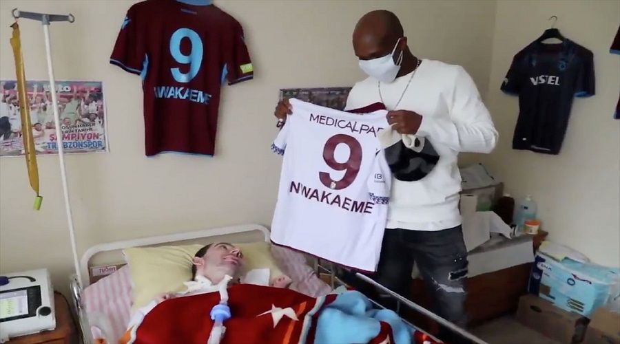 Nwakaeme'den örnek davranış