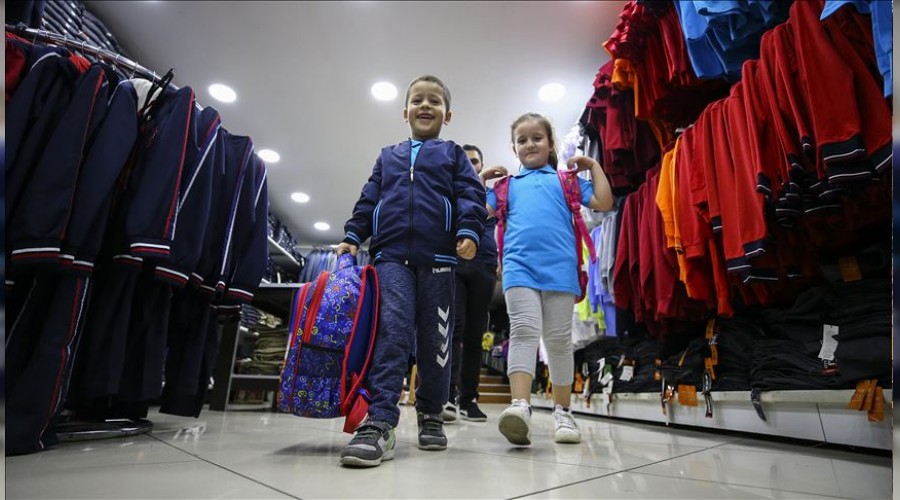 Okul k�yafetinde 'pamuklu �r�n' uyar�s�