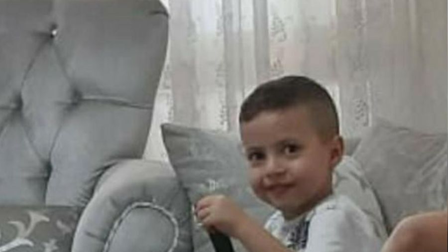 Okuldan dönen çocuk, aracın altında kalarak hayatını kaybetti