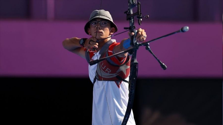 Olimpiyat �ampiyonlu�unu getiren ok, 200 bin liraya sat�ld�