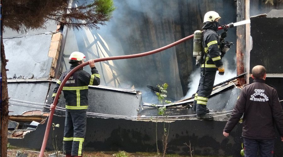 Ordu'daki yangını söndürme çalışmaları sürüyor