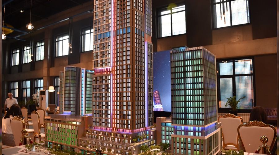 Orta Asya'nın en yüksek gökdeleni tanıtıldı