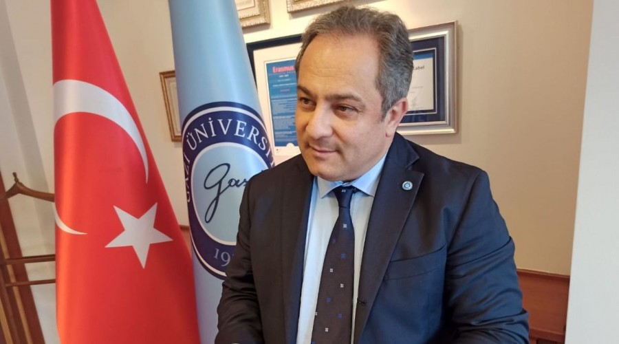 Pandeminin yükünü sağlıkçılar çekiyor