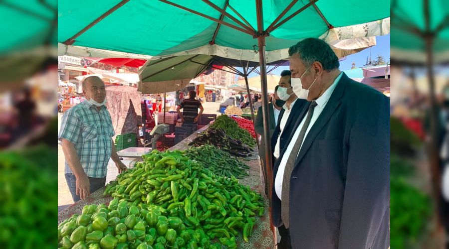 Pazarcı esnafı da vatandaş da dertli