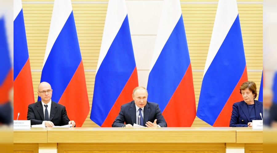 Putin'den yeni anayasa talimatı