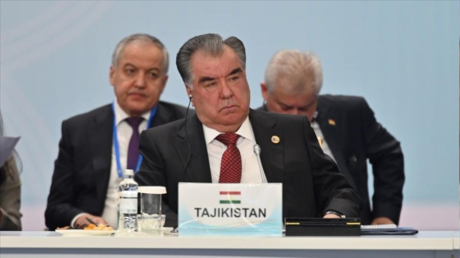 Putin'e ayar çekti