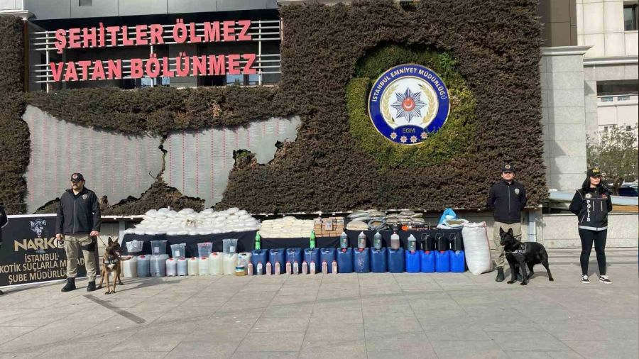 Resmen uyu�turucu merkezi olmu�uz... �stanbul'da 1 ton 63 kilo uyu�turucu madde ele ge�irildi