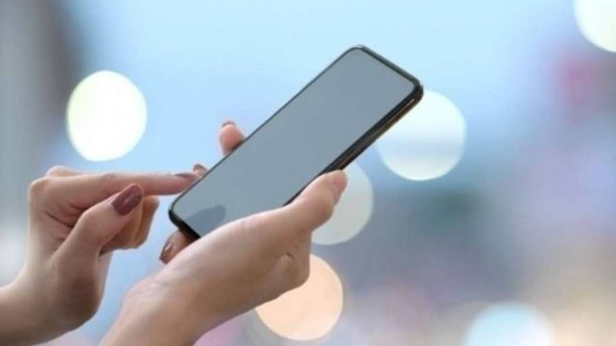 Resmi Gazete'de yayımlanan 'öğrencilere vergisiz telefon'da şartlar belli oldu